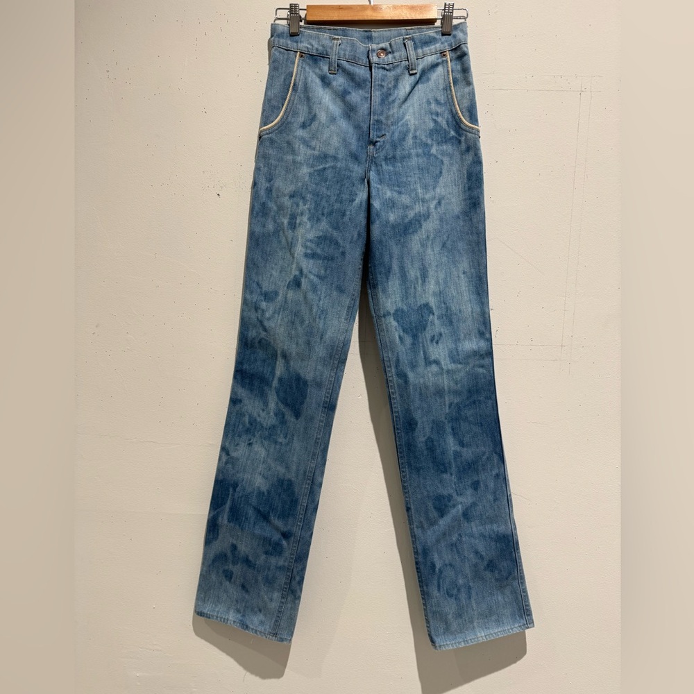 Weird & wonderful high-waisted vintage acid-wash Levi jeans, size 29x34